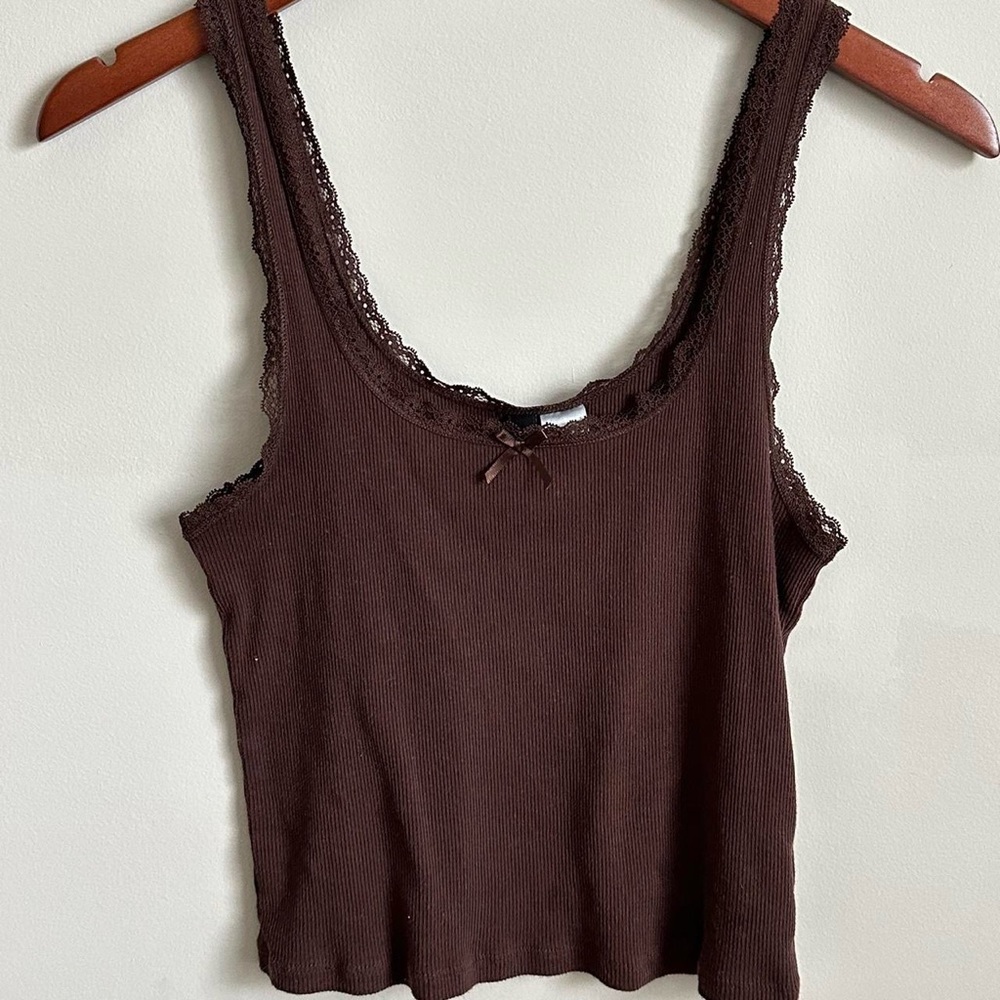 H&M lace tank